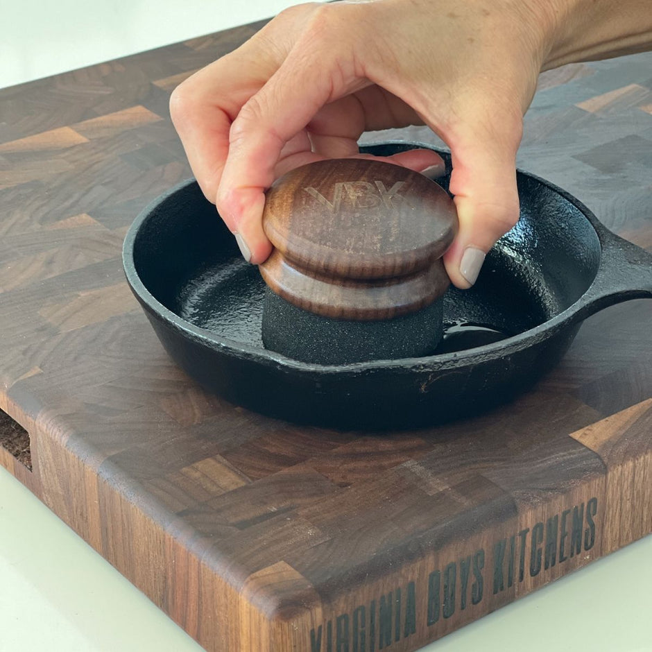 How to season cast iron with olive oil?